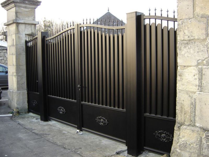 Essential Tips on maintenance of your Iron Fence & Gate