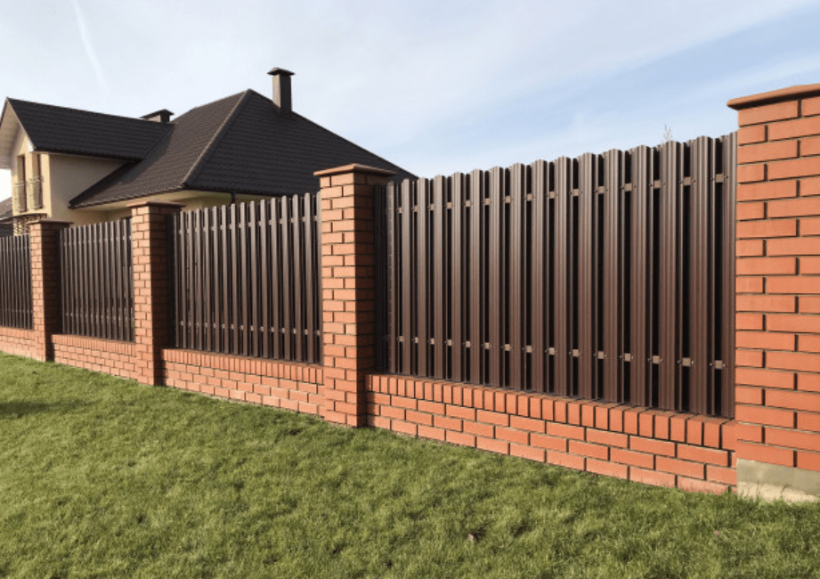 Modern Fence Designs Ideas | Omni Steel Supply